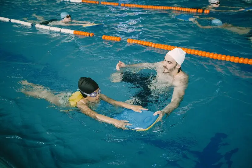 5 Benefits of Enrolling in Swimming Lessons in Singapore