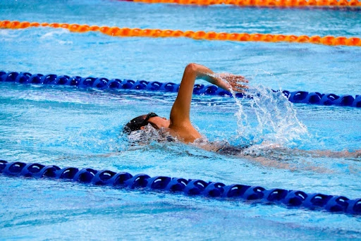 Progressive Learning in Swimming Lessons