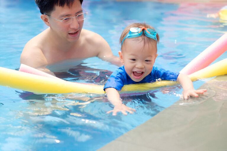 Why Choose Marsden Swim School for Swimming Classes for Infants and Kids?